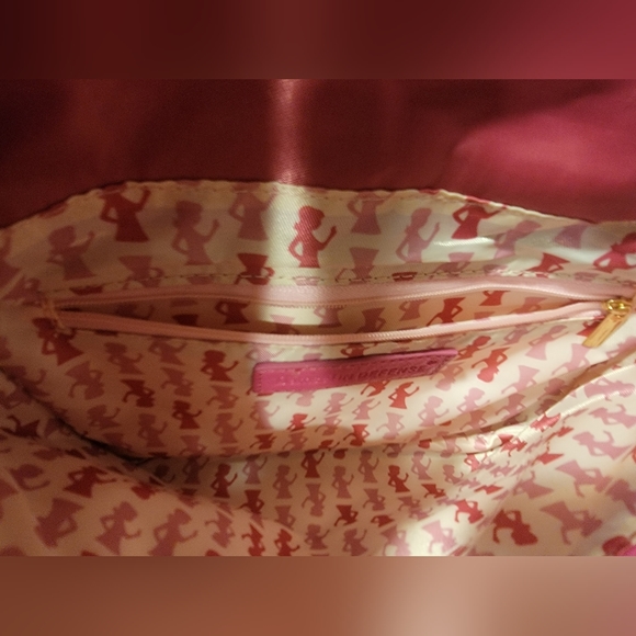 Daphne Damsel in Defense Concealed Collection Kari's Clutch - Picture 7 of 16